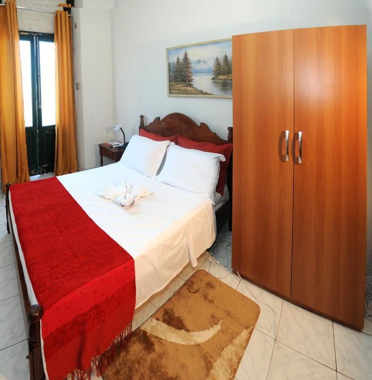 Palace Hotel 5A Μανάους Εξωτερικό φωτογραφία
